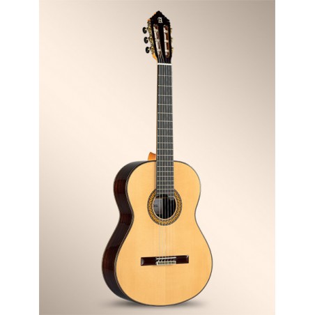 GUITARE ALHAMBRA 11P CEDRE AVEC ETUI