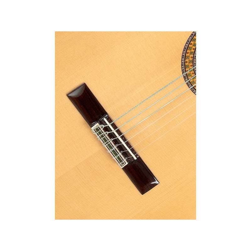 GUITARE ALHAMBRA 11P CEDRE AVEC ETUI