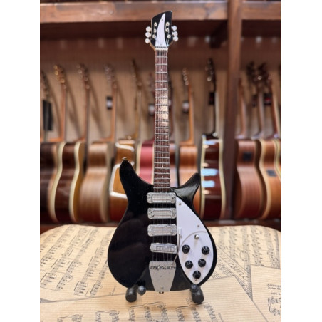 MINIATURE GUITARE J. LENNON 27CM
