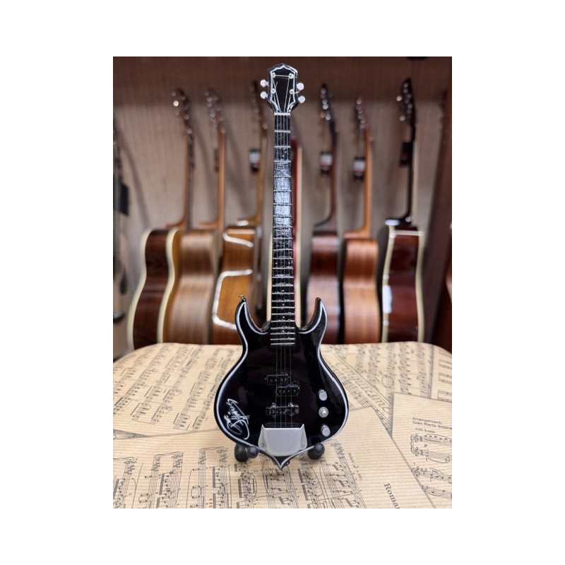 MINIATURE GUITARE BASSE KISS GENE SIMMONS 27CM