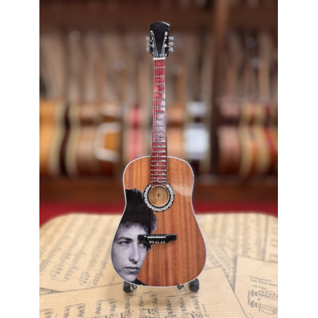MINIATURE GUITARE BOB DYLAN ACOUSTIQUE 27CM