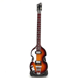 MINIATURE BABY GUITAR PAUL McCARTNEY 15CM