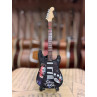 MINIATURE GUITARE JOHNNY HALLYDAY 27CM