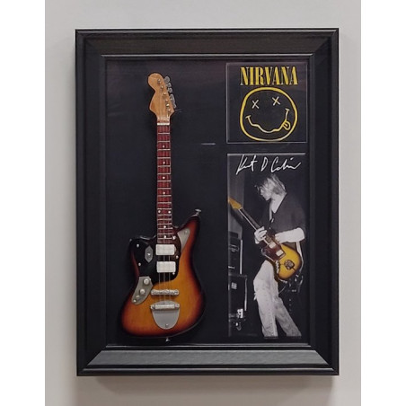 CADRE BABY GUITARE KURT COBAIN NIRVANA 15 X 20 CM